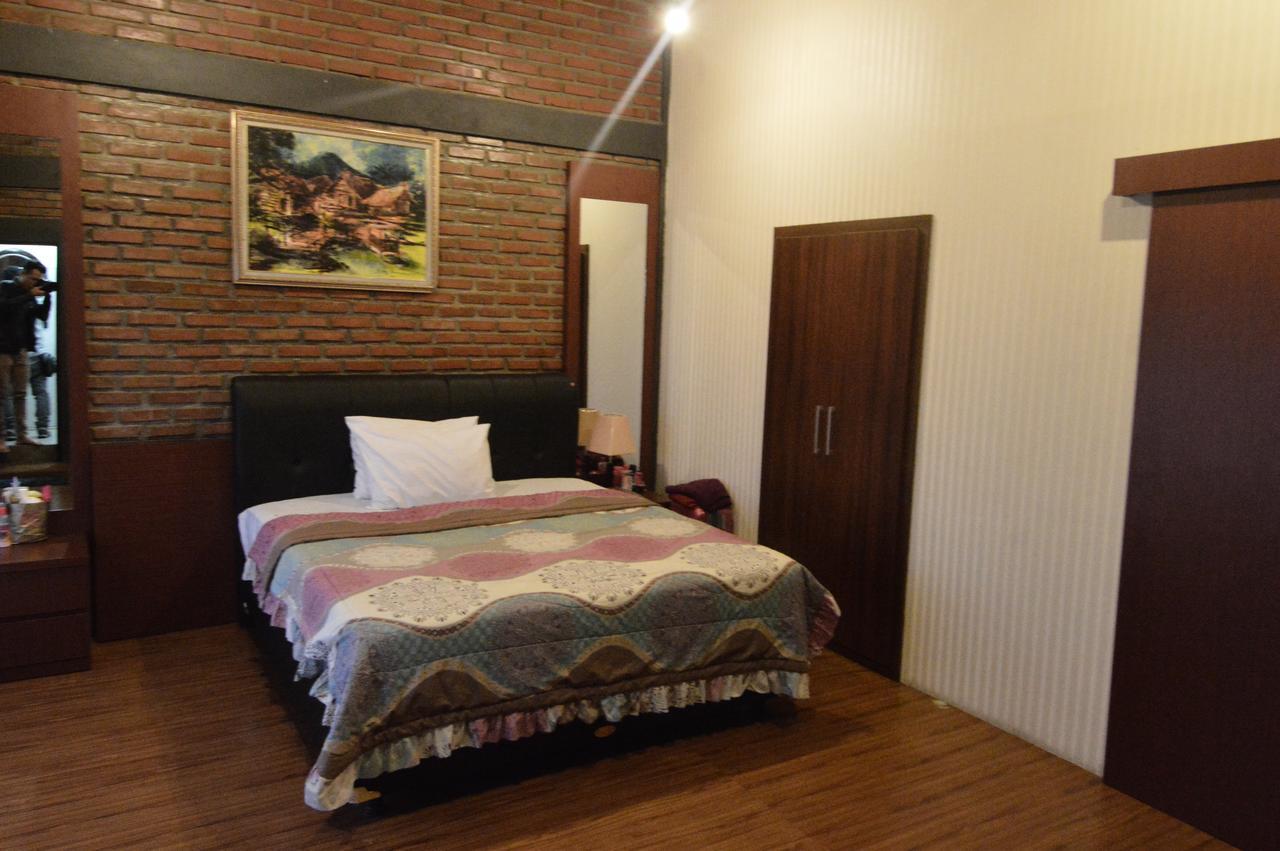Villa Buleud Garut Bagian luar foto